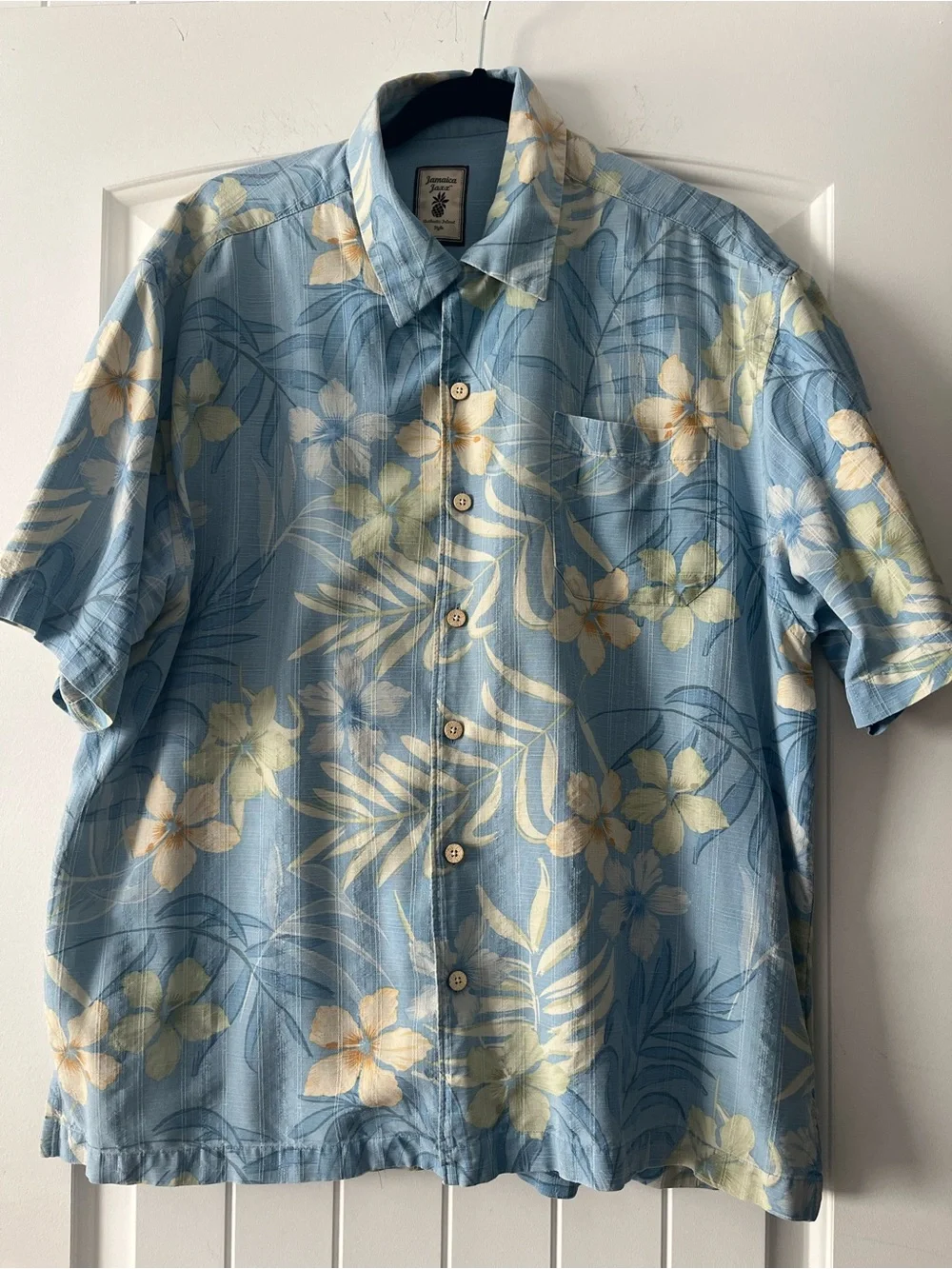 Jamaica Jaxx. Light Blue Hawaiian Floral Short-Sleeve Shirt - Picture 1 of 5